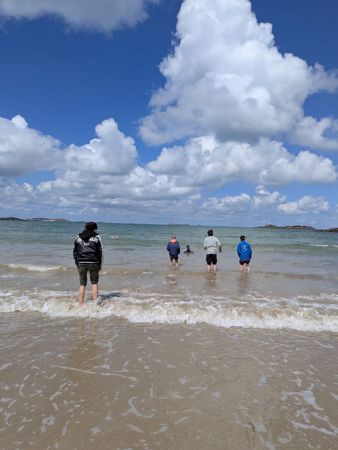 Baignade sur la plage de Saint-Malo – tournoi Cancale 2026